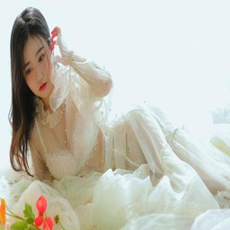 揭秘坤坤戳进桃子里里嗟嗟嗟的秘密：现代网络文化的奇妙现象