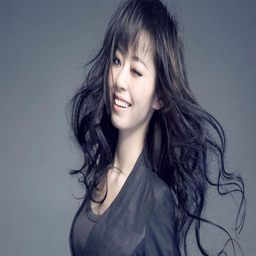 西方大但人文艺术摄影：探索光影与情感的交汇
